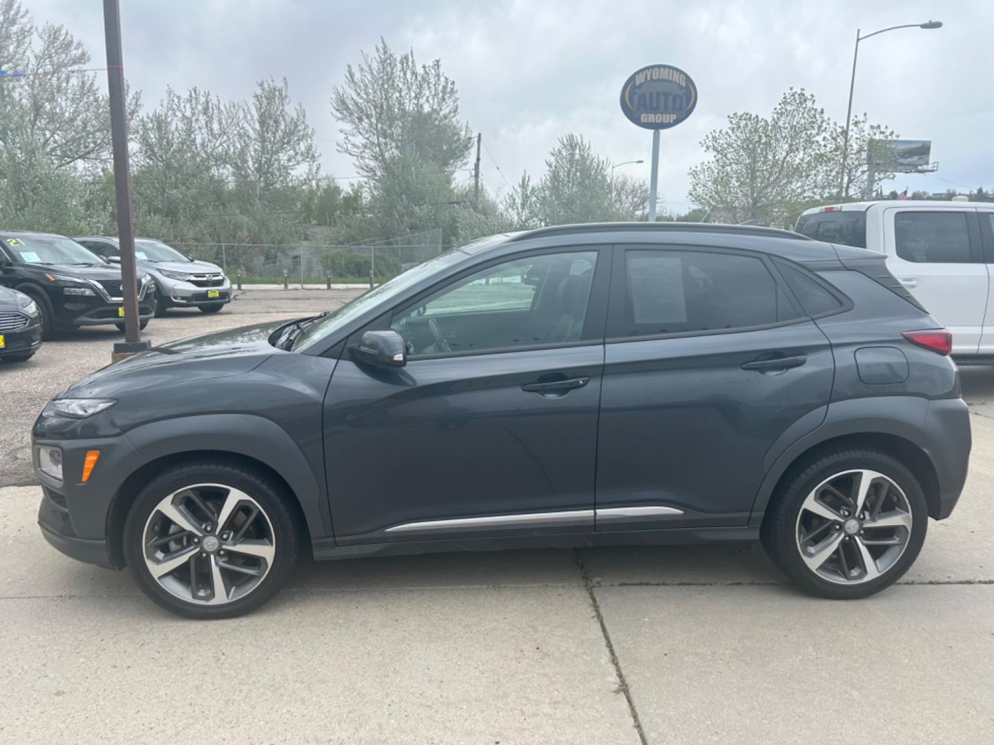 2021 GRAY Hyundai Kona Limited (KM8K3CA58M4) with an L4, 1.6L engine, Automatic transmission, located at 3030 CY Ave, Casper, WY, 82604, (307) 265-3830, 42.827816, -106.357483 - Photo#0